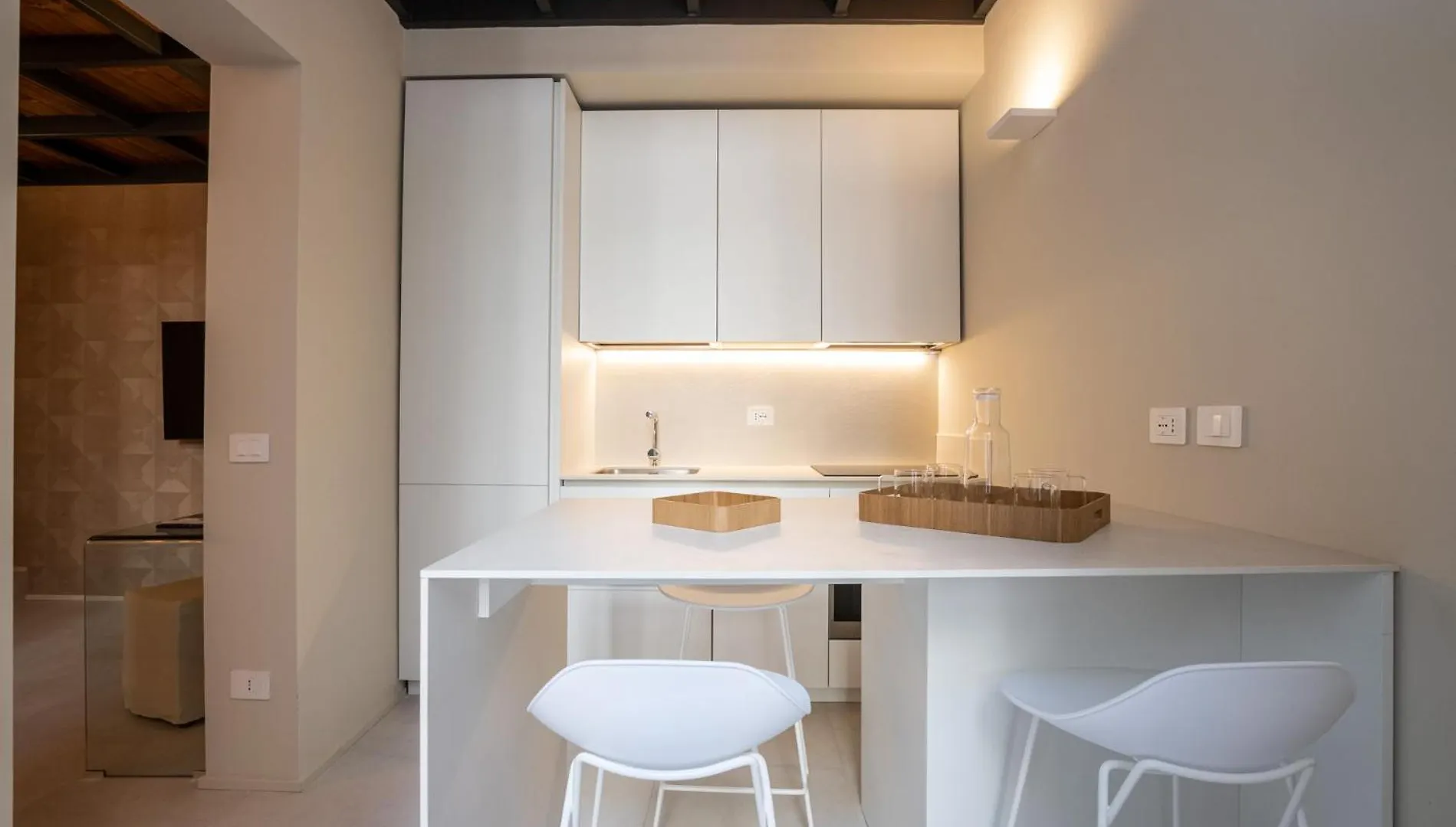 Via Cerva Luxury Apartment Milan Italy