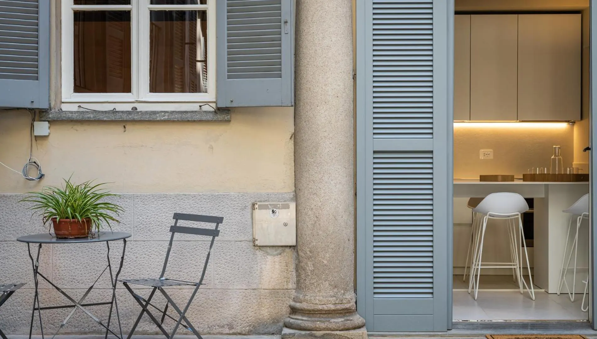 Via Cerva Luxury Apartment Milan
